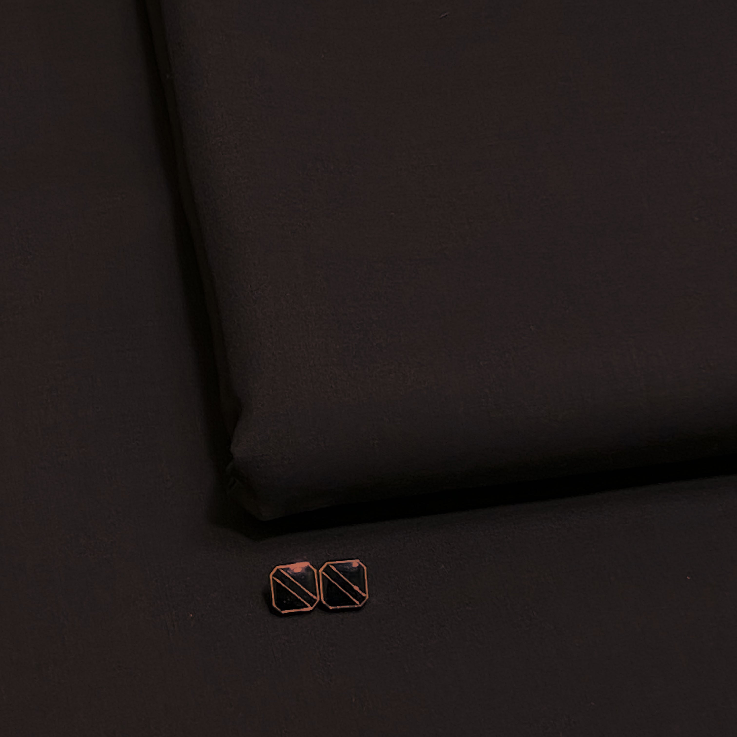 MILANO - C32- UNSTICHED