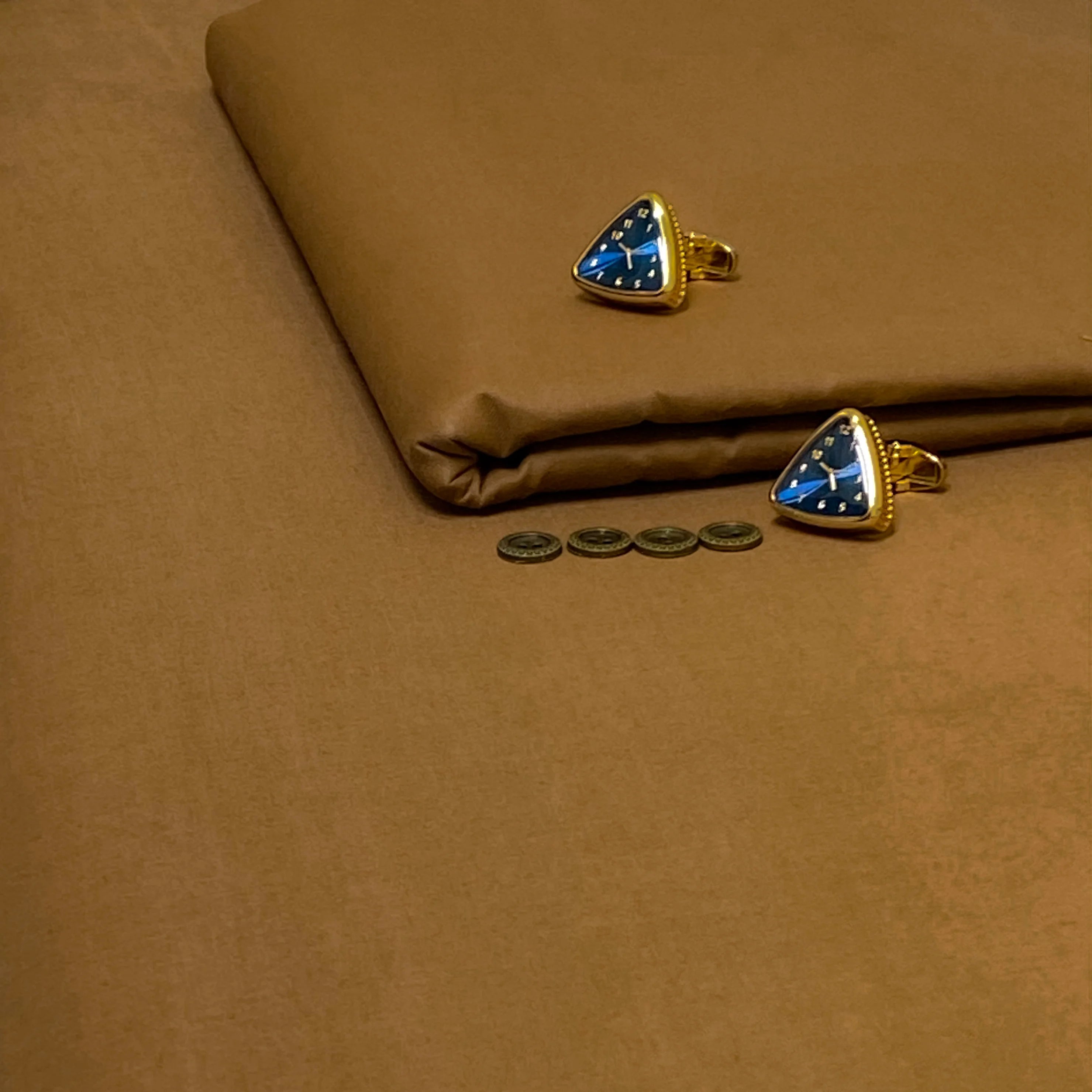 HIGH CLASS - C09 - UNSTICHED