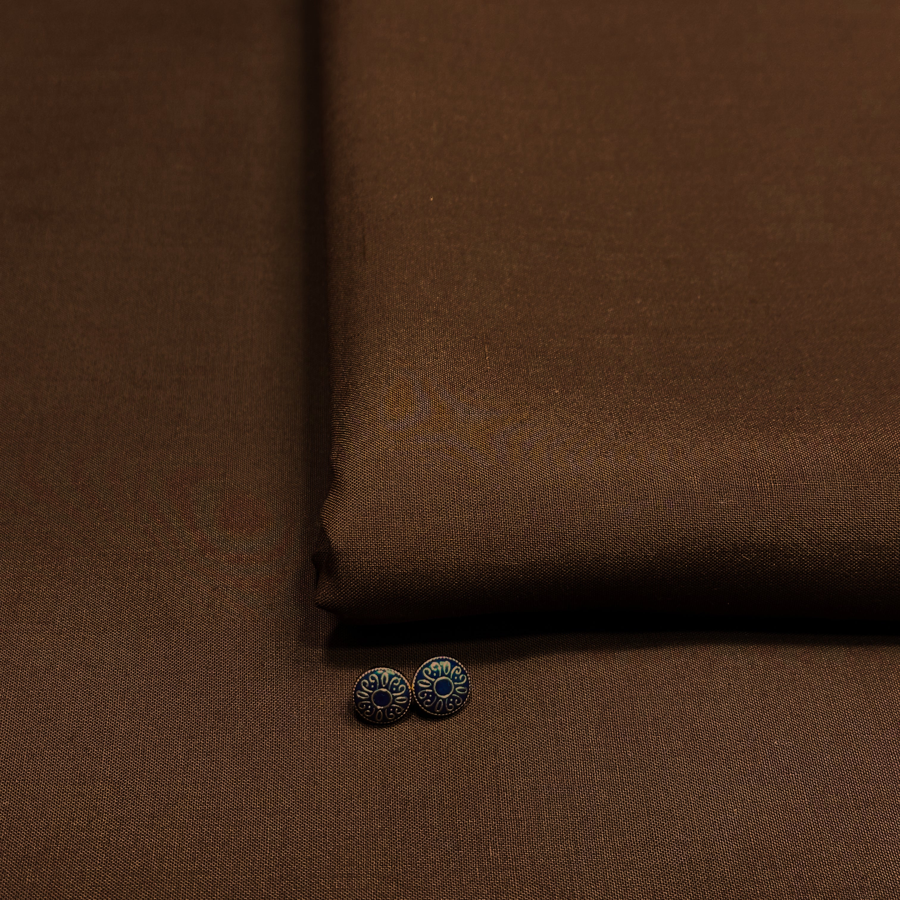 Aura Suiting - C09- UNSTICHED