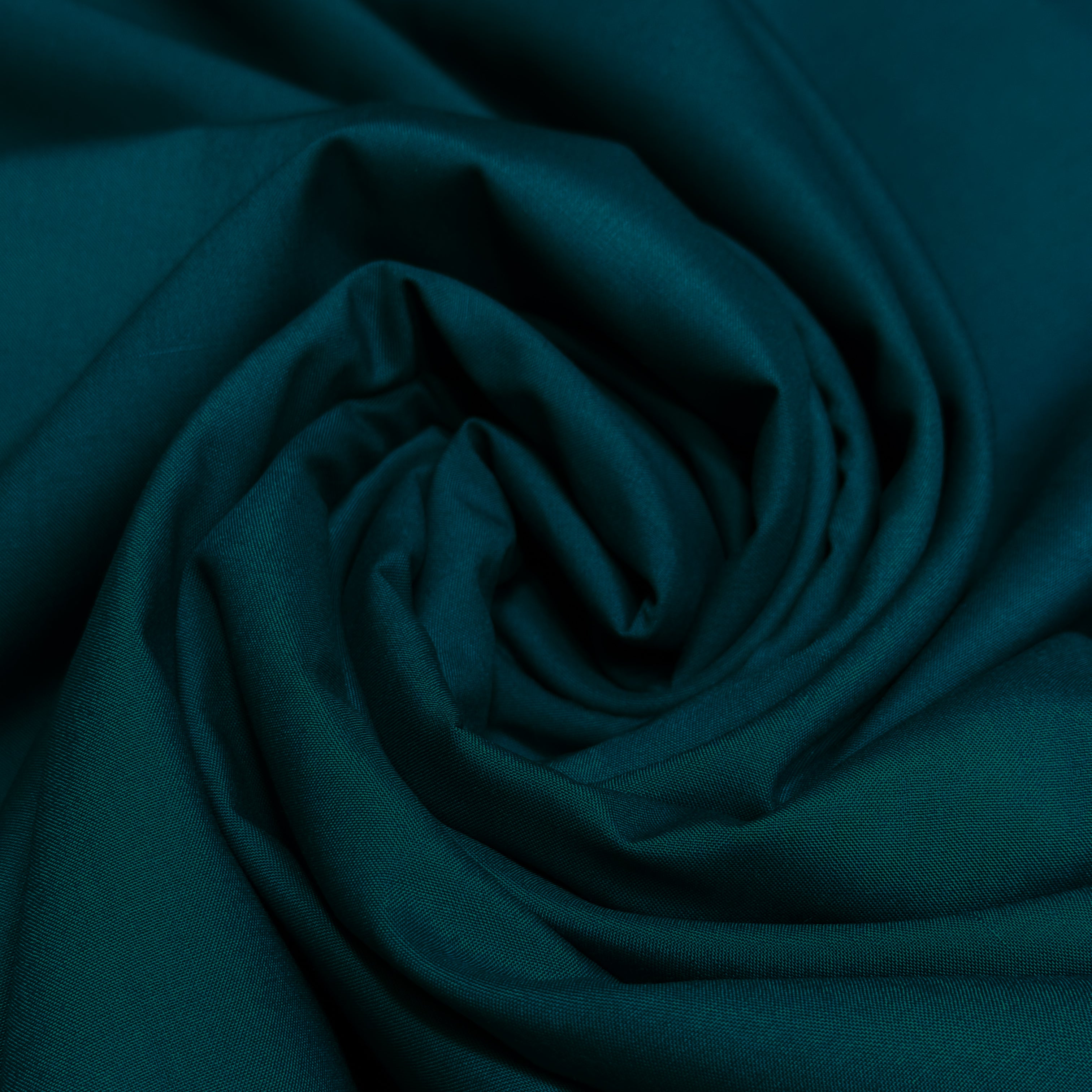 Aura Suiting - C04- UNSTICHED